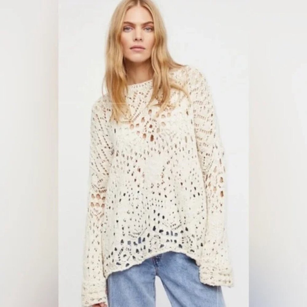 Free People Traveling Lace Sweater in Cream - Size S